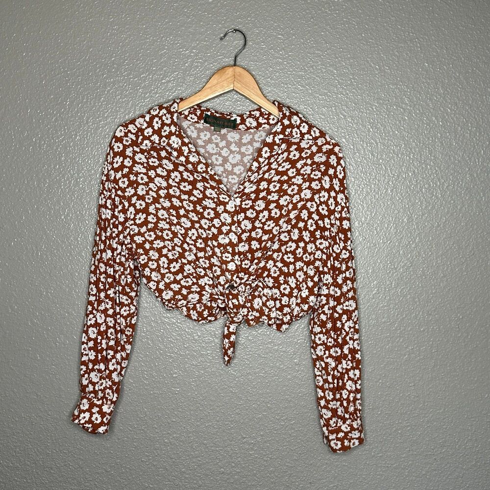 Signature 8 boho long sleeve tie crop top